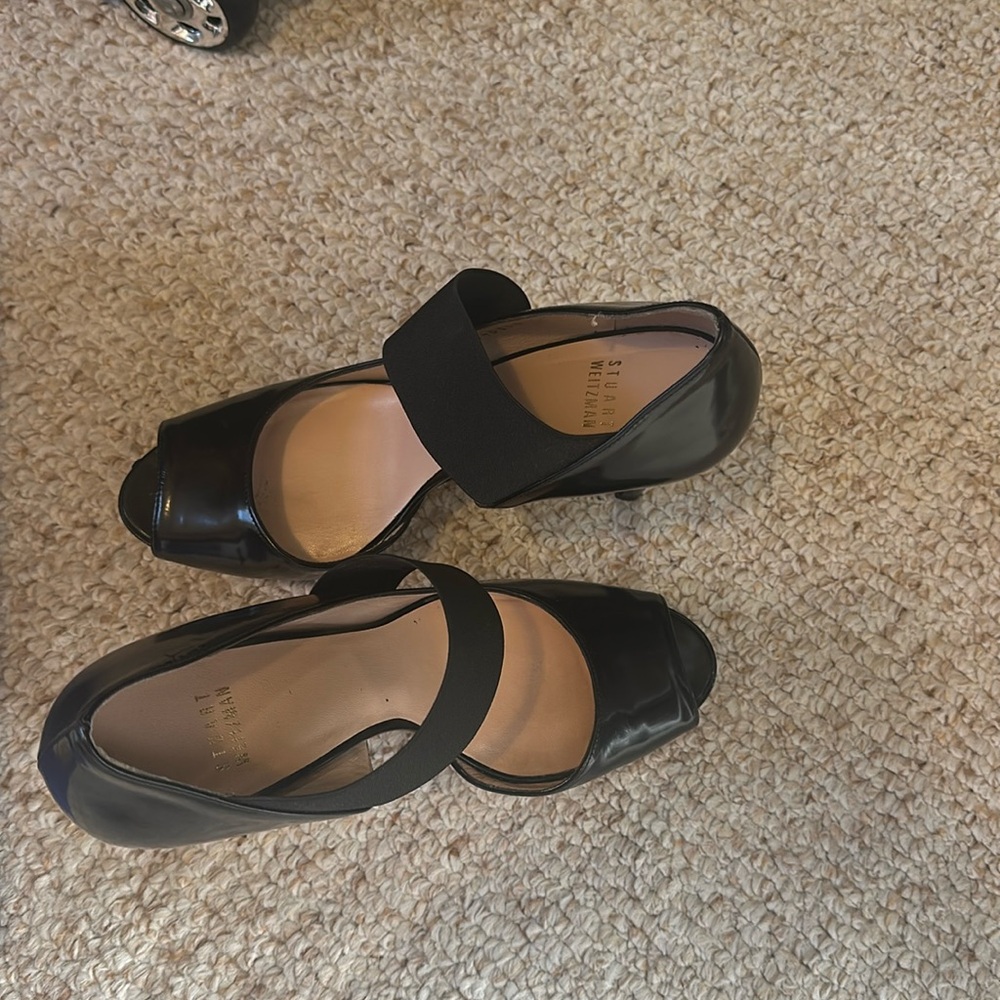 Gently Used Stuart Weitzman shoes